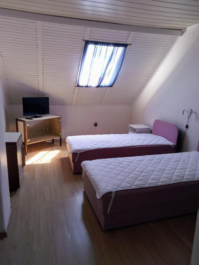 Ket Cseresznye Vendeghaz Siófok Exterior foto